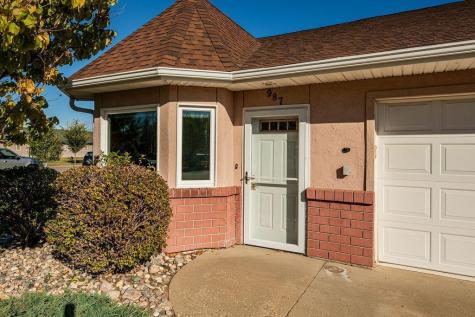 987 14th Avenue E West Fargo ND 58078