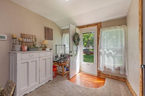 212 Main Street E Saint Clair MN 56080
