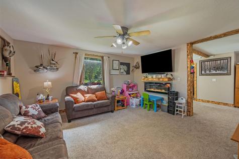 212 Main Street E Saint Clair MN 56080