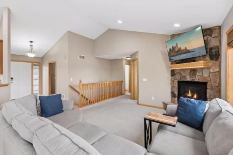 909 Firethorne Trail Jordan MN 55352