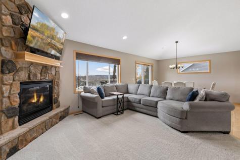 909 Firethorne Trail Jordan MN 55352