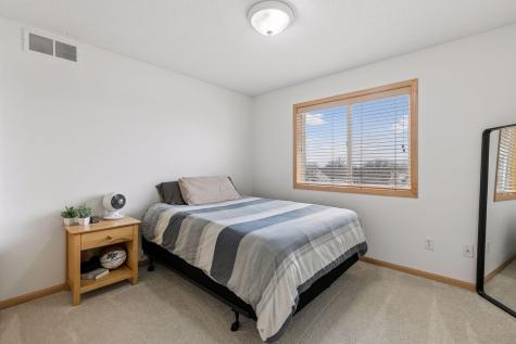 909 Firethorne Trail Jordan MN 55352