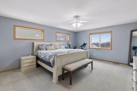 909 Firethorne Trail Jordan MN 55352
