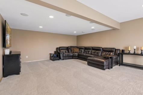 909 Firethorne Trail Jordan MN 55352