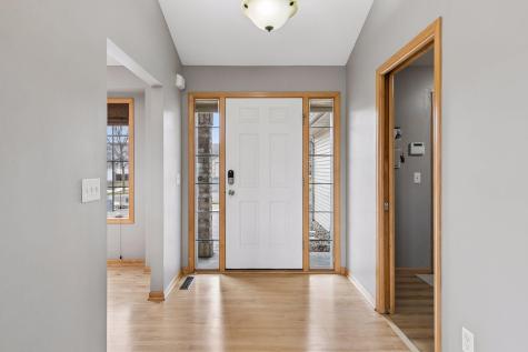 909 Firethorne Trail Jordan MN 55352