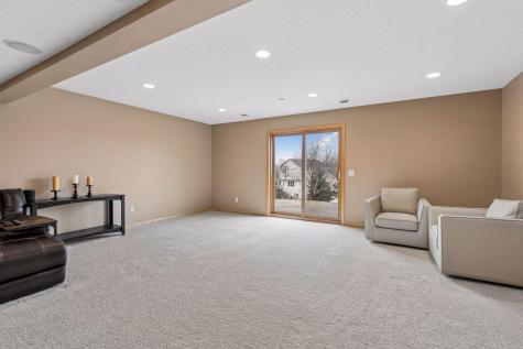 909 Firethorne Trail Jordan MN 55352