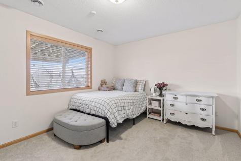 909 Firethorne Trail Jordan MN 55352