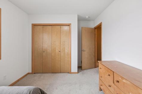 909 Firethorne Trail Jordan MN 55352