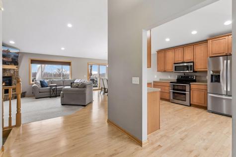 909 Firethorne Trail Jordan MN 55352