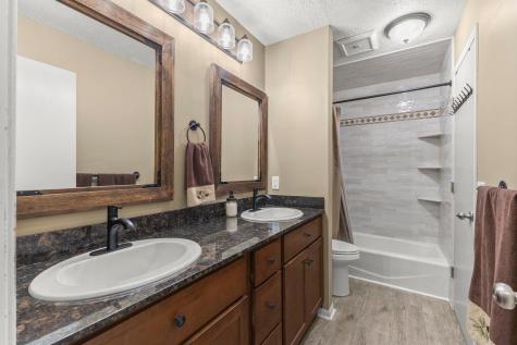 7501 82nd Avenue N Brooklyn Park MN 55445