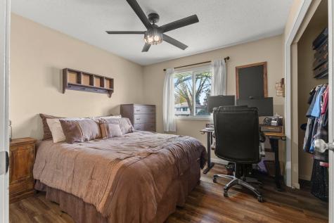 7501 82nd Avenue N Brooklyn Park MN 55445