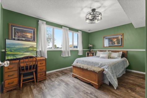 7501 82nd Avenue N Brooklyn Park MN 55445