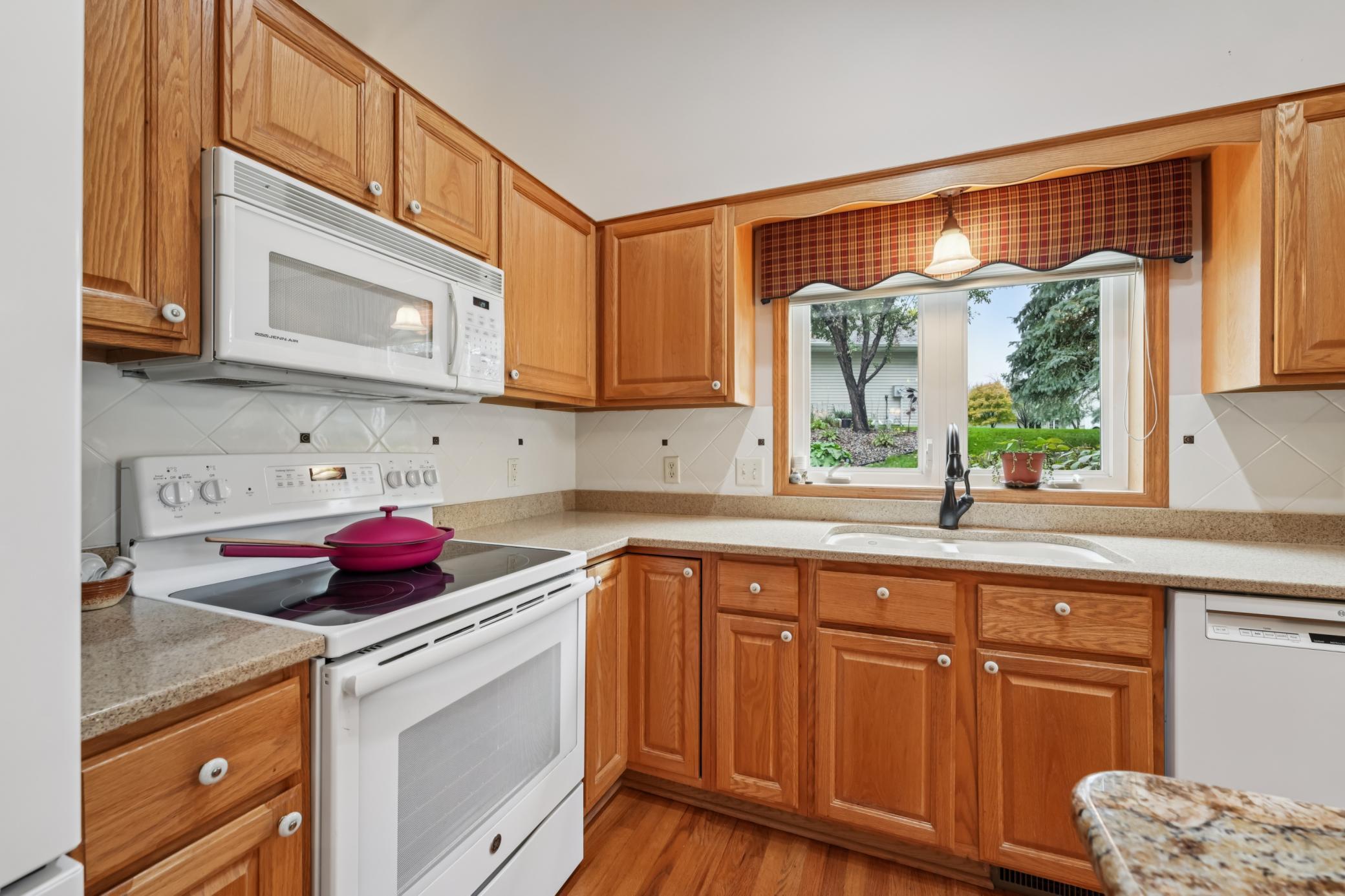 13912 Farmington Way Apple Valley MN 55124