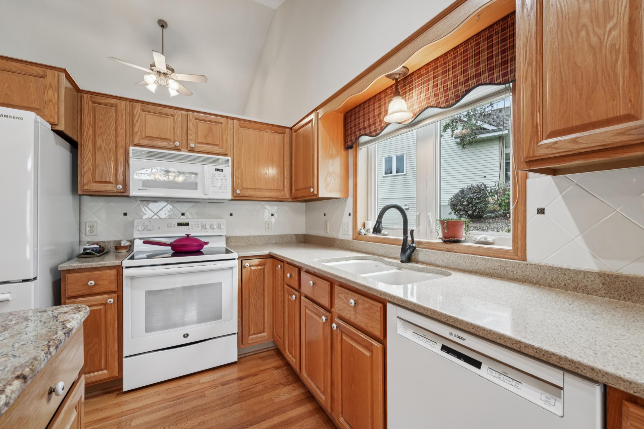 13912 Farmington Way Apple Valley MN 55124