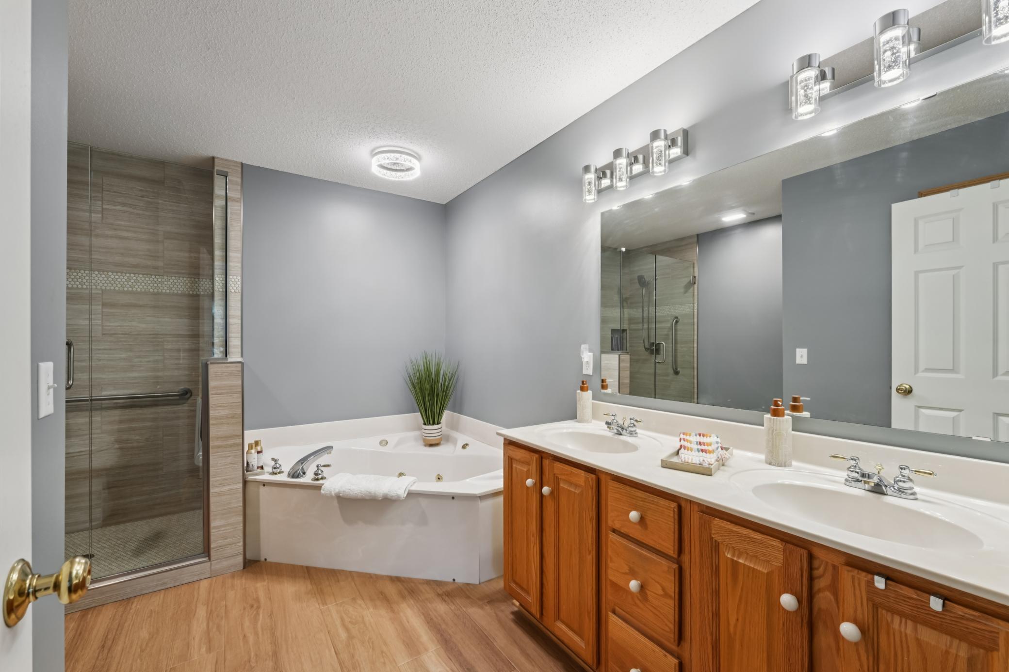 13912 Farmington Way Apple Valley MN 55124