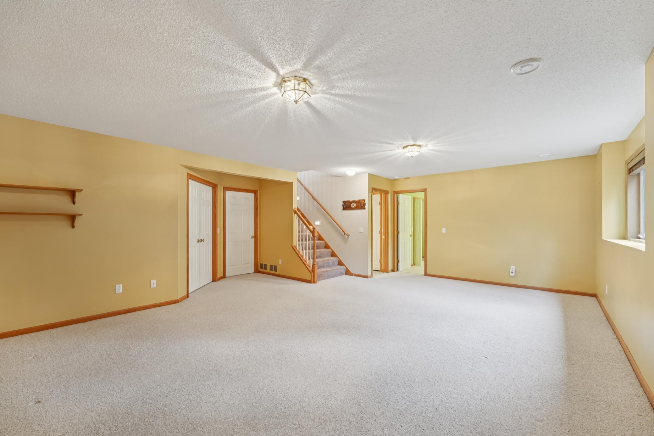 13912 Farmington Way Apple Valley MN 55124