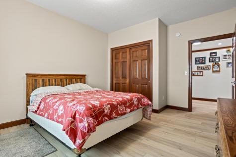 1363 Highpointe Drive N Fargo ND 58102