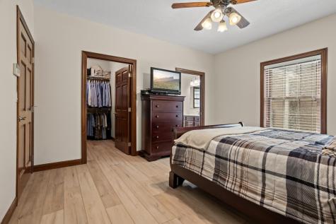 1363 Highpointe Drive N Fargo ND 58102