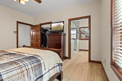 1363 Highpointe Drive N Fargo ND 58102