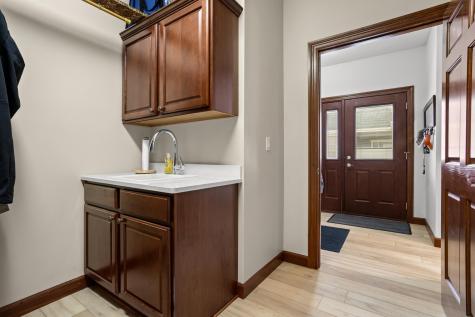 1363 Highpointe Drive N Fargo ND 58102