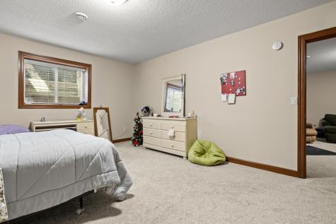 1363 Highpointe Drive N Fargo ND 58102