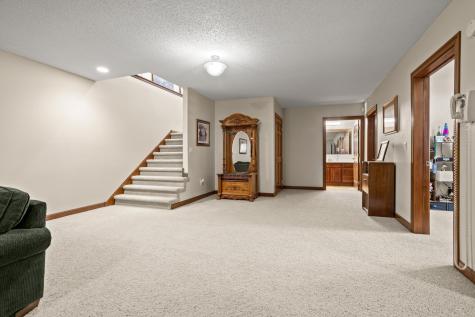 1363 Highpointe Drive N Fargo ND 58102
