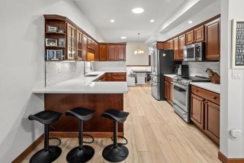 1363 Highpointe Drive N Fargo ND 58102