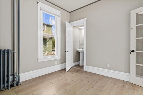 1174 Edgerton Street Saint Paul MN 55130