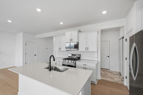 22385 Isla Way Rogers MN 55374