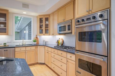 14898 Boulder Pointe Road Eden Prairie MN 55347
