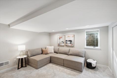5617 Beard Avenue S Edina MN 55410