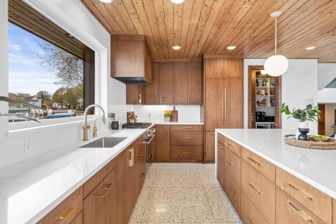 4919 Three Points Boulevard Mound MN 55364
