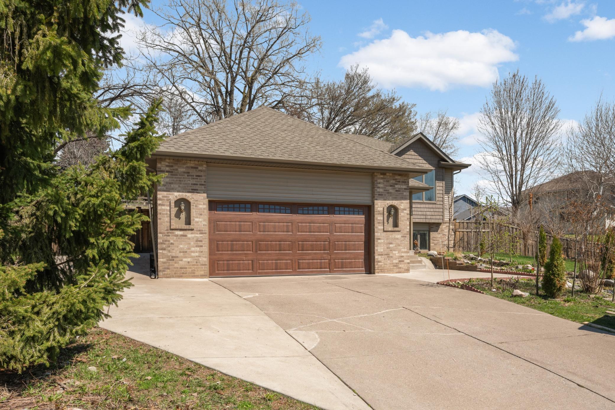2916 Frank Street Maplewood MN 55109