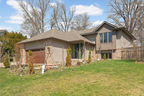 2916 Frank Street Maplewood MN 55109