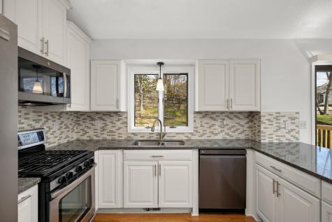 2916 Frank Street Maplewood MN 55109