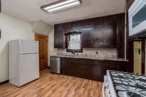 303 Broadway Hanska MN 56041