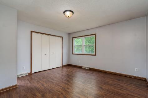 303 Broadway Hanska MN 56041