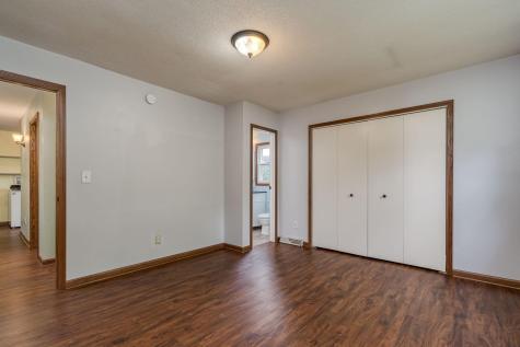 303 Broadway Hanska MN 56041
