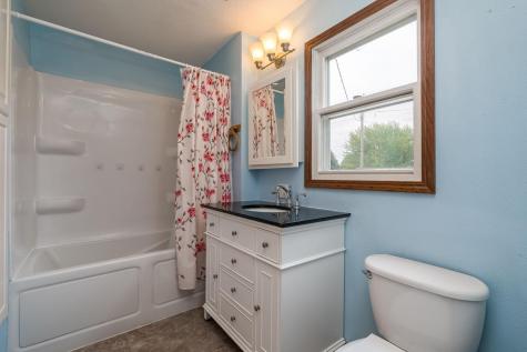 303 Broadway Hanska MN 56041