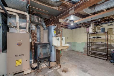 303 Broadway Hanska MN 56041