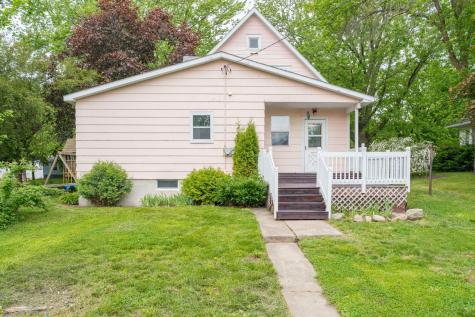 303 Broadway Hanska MN 56041