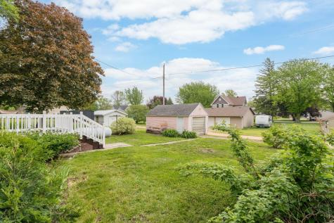 303 Broadway Hanska MN 56041