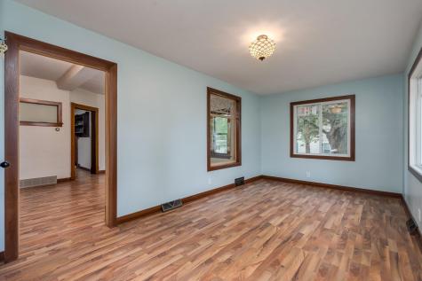 303 Broadway Hanska MN 56041