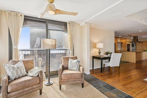 1235 Yale Place Minneapolis MN 55403