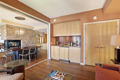 1235 Yale Place Minneapolis MN 55403