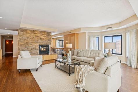 1235 Yale Place Minneapolis MN 55403
