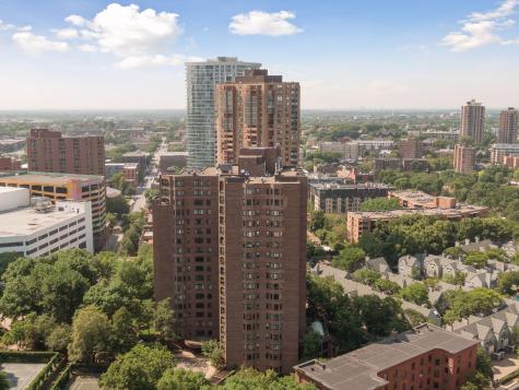 1235 Yale Place Minneapolis MN 55403