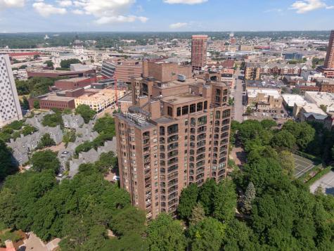 1235 Yale Place Minneapolis MN 55403