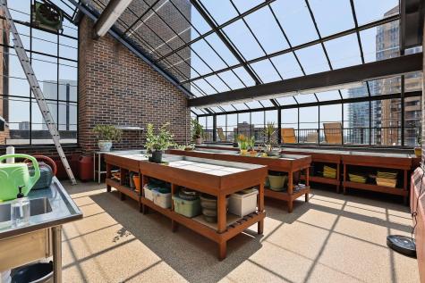 1235 Yale Place Minneapolis MN 55403