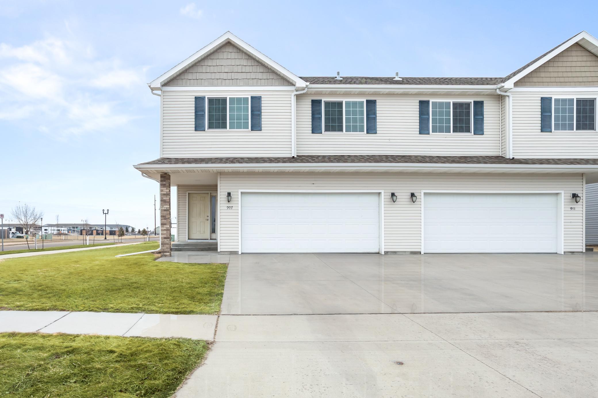 907 30th Avenue W West Fargo ND 58078